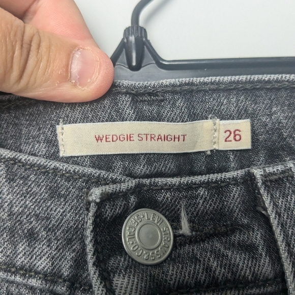 LEVI'S Women Wedgie Straight Size 26x28 Washed Black Color 99% Cotton Prenium - Picture 6 of 16